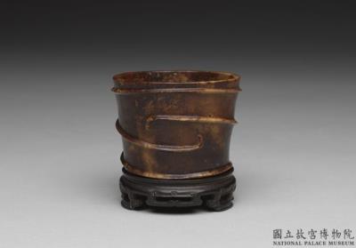 图片[3]-Jade pot-shaped incense burner with linear pattern, late Ming dynasty (1368-1644)-China Archive